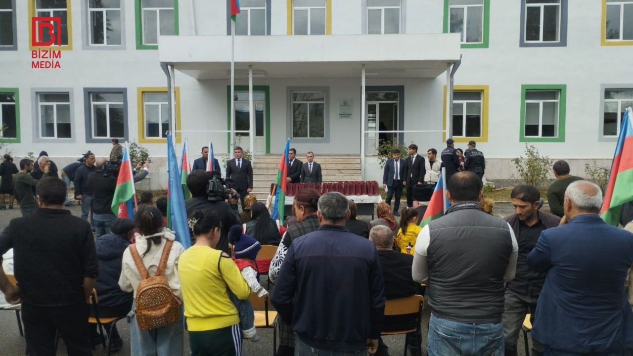 Həsənriz kəndində sakinlərə evlərinin açarları təqdim olundu – FOTO/VİDEO