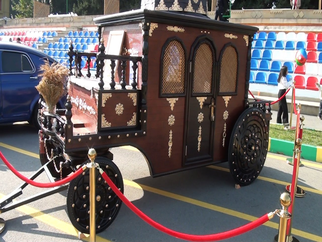 Göyçaylı usta: “Bu arabanı 8 ilə hazırlamışam” FOTO