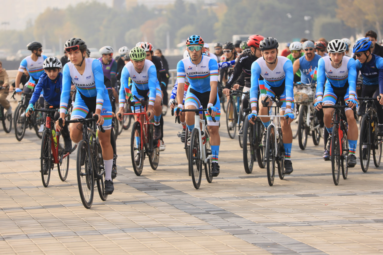 9 Noyabr – Dövlət Bayrağı Günü münasibətilə veloyürüş keçirilib - FOTO