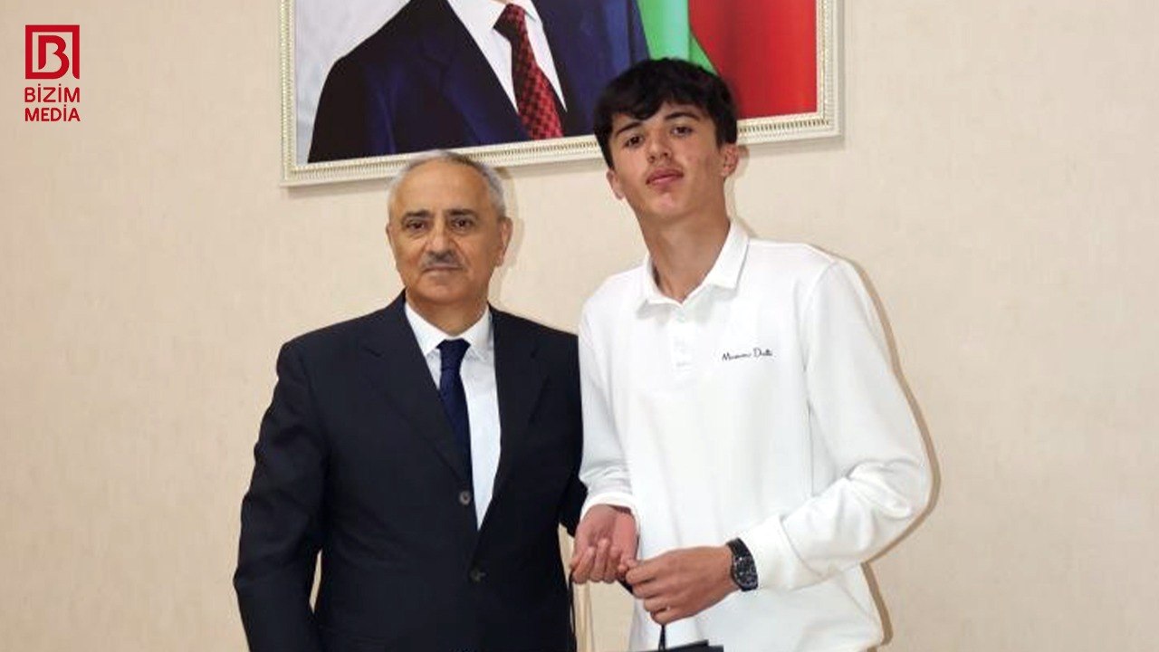 Qusarda yüksək nəticə göstərən şagirdlər mükafatlandırılıb - FOTO